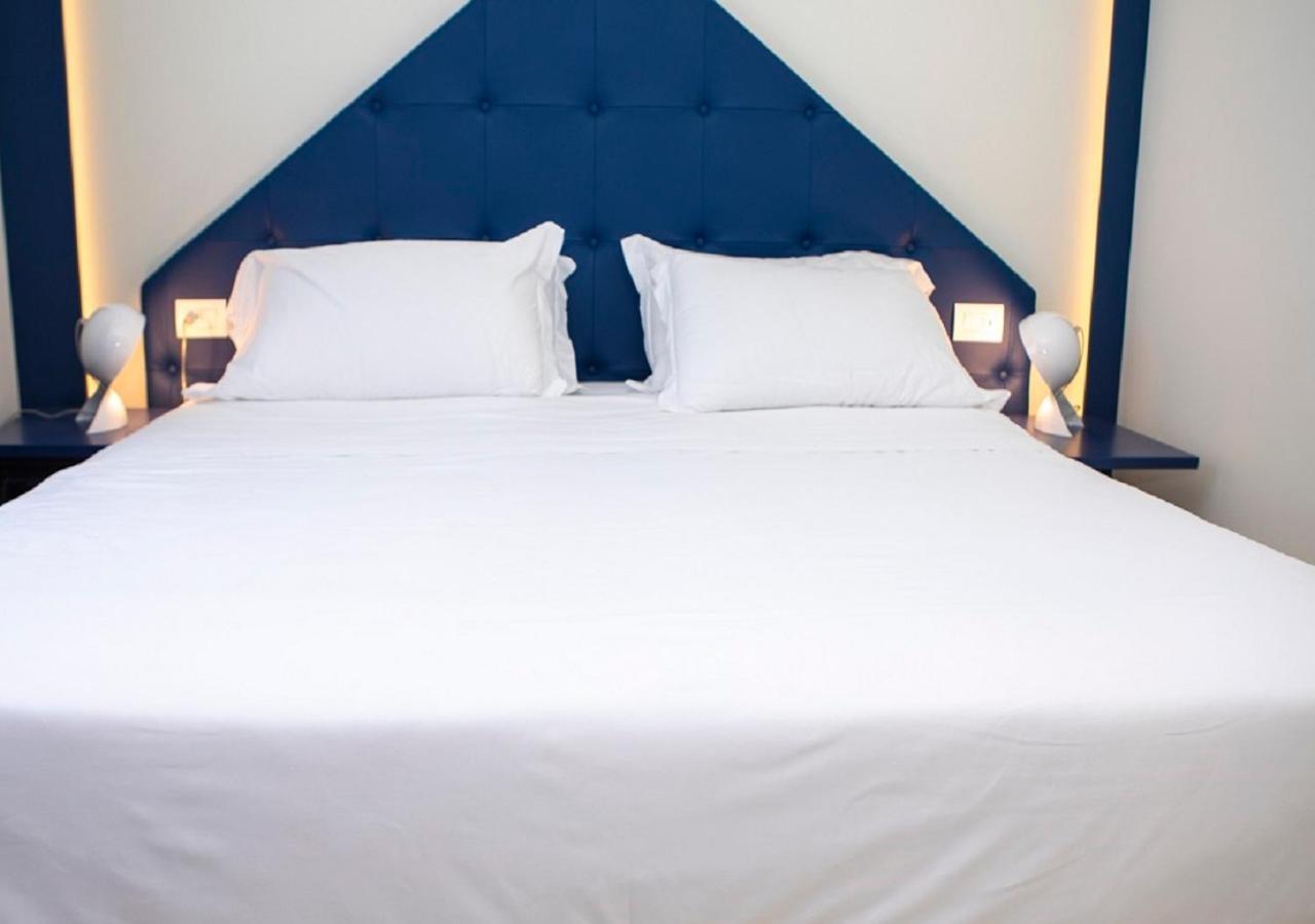 Hotel Trevi Белариа-Игеа Марина Екстериор снимка