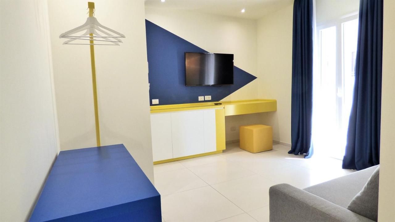 Hotel Trevi Белариа-Игеа Марина Екстериор снимка
